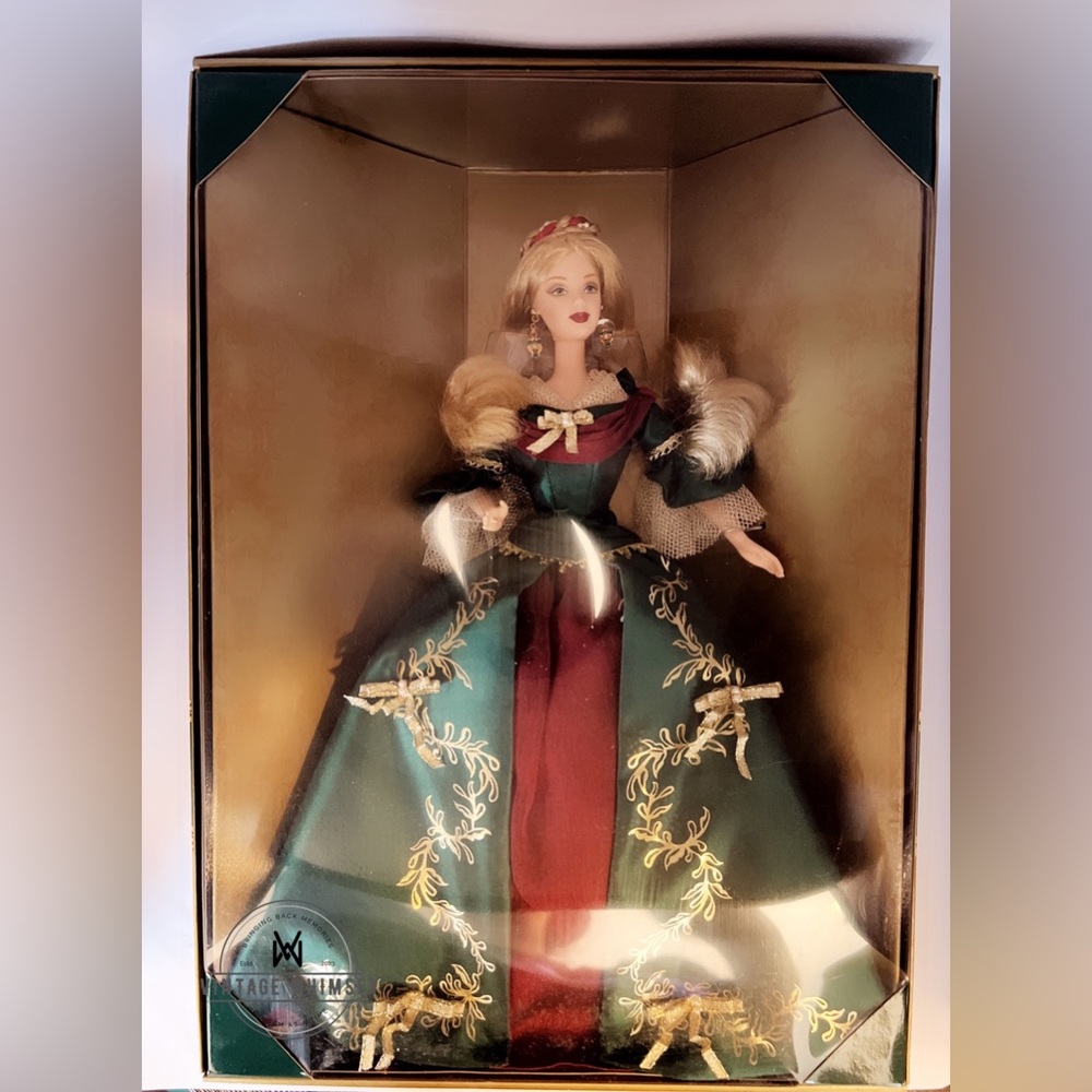 Vintage Holiday Treasures Barbie 2 set - 2000
